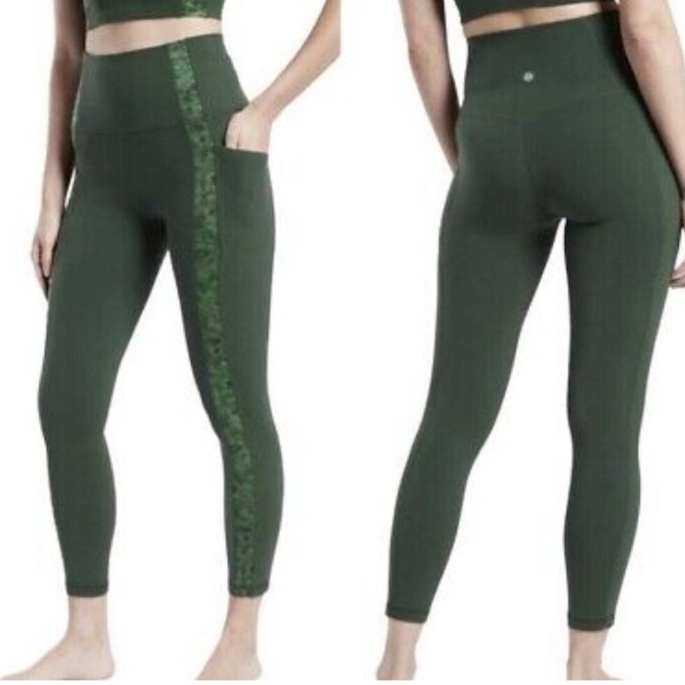 Athleta Salutation Stash Pocket II Serene 7/8 Legging
